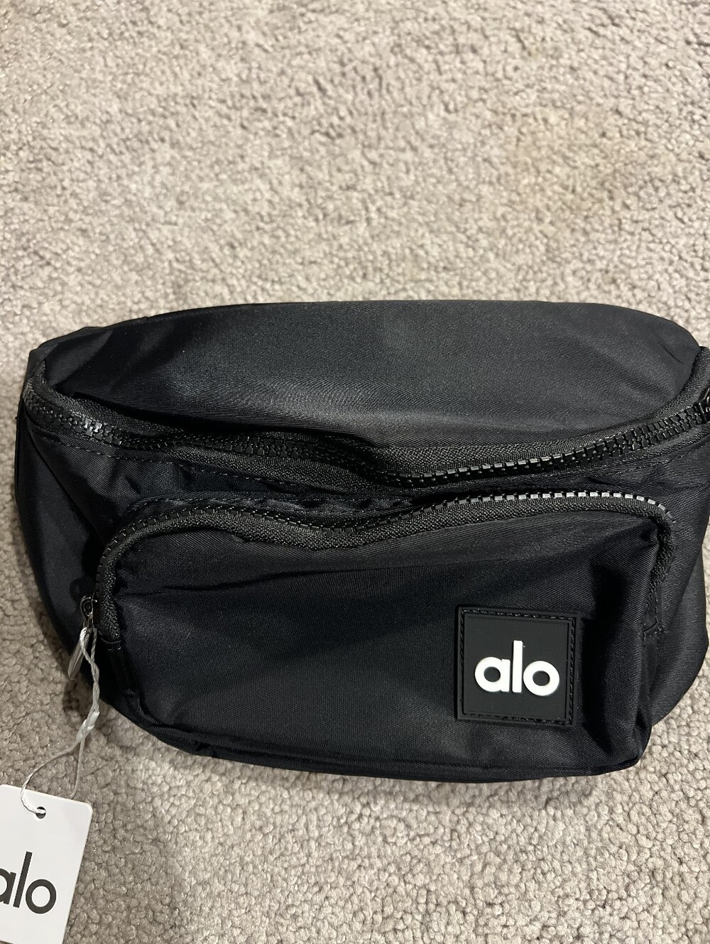 ALO Yoga Black Unisex' Waist Pack Belt Bag